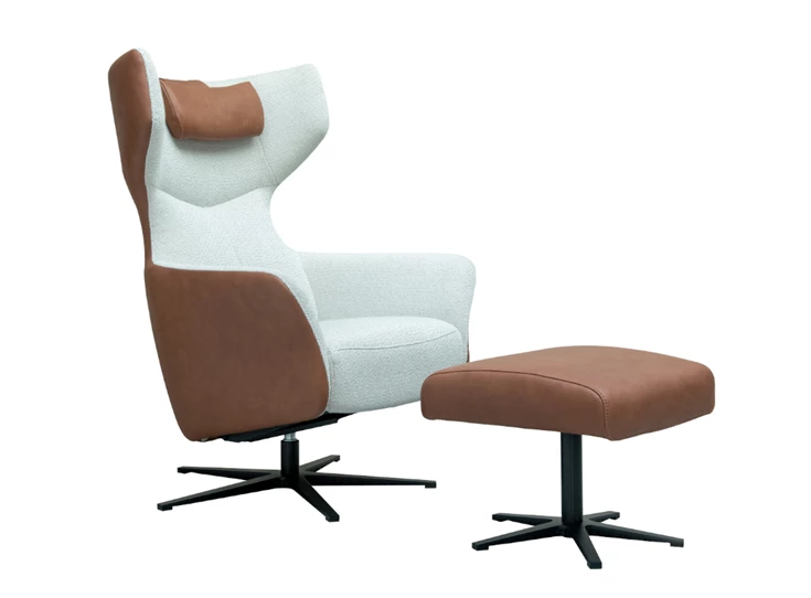 Fauteuil Marius-DV vast met voetenbank Moome van Indera