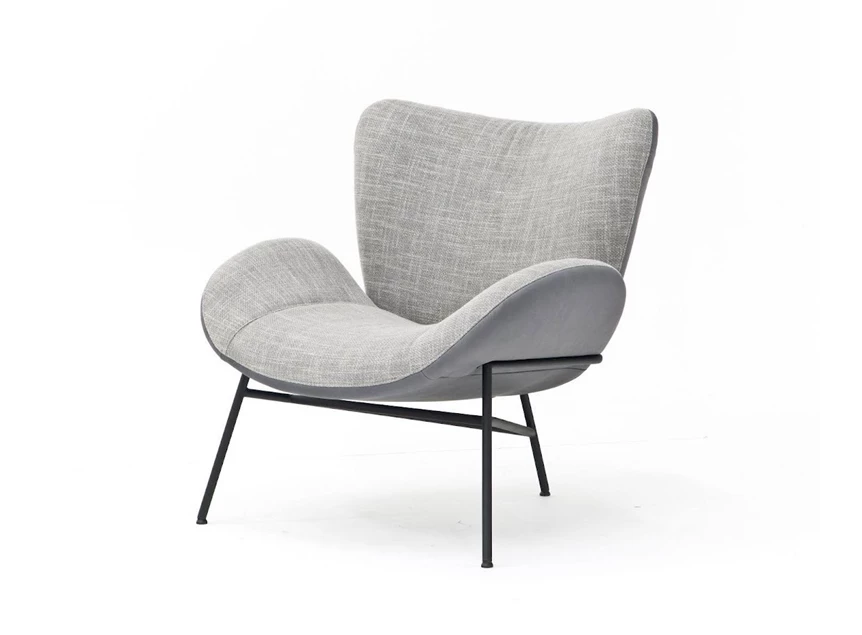 Bijzetzetel Mellow combinatie stof leder Moome by Indera schuin