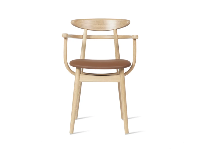 Front Armstoel Teo Natural Oak Upholstered Chestnut Vincent Sheppard