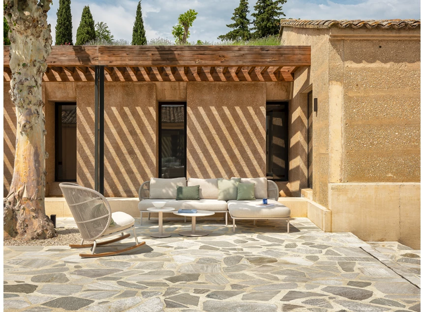 Sfeerbeeld Schommelstoel Kodo Rocking Chair Dune White Vincent Sheppard