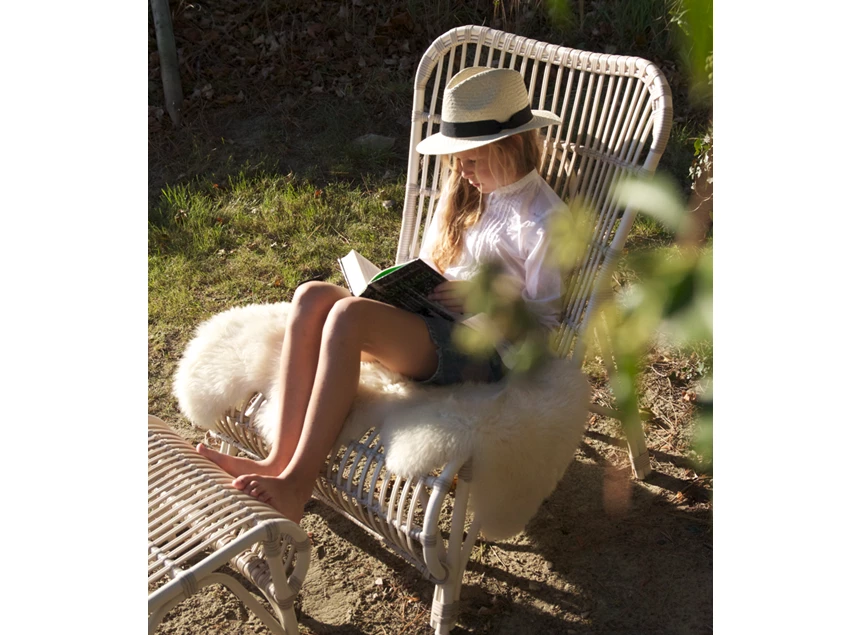 Bovenkant Bijzetzetel Lucy Lounge Chair GC053 Off White Vincent Sheppard sfeerbeeld