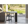Sfeerfoto Lage barstoel Titus Counter Stool Black Oak Vincent Sheppard