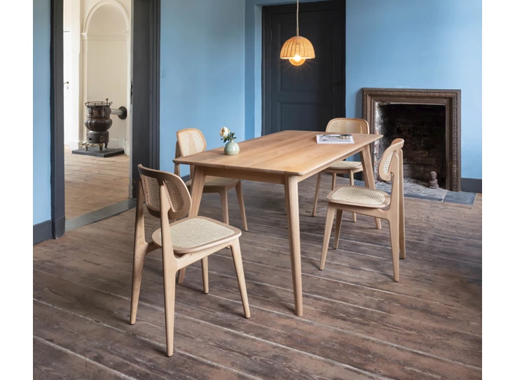 Sfeerfoto Stoel Titus Dining Chair Natural Oak Cane Seat Vincent Sheppard