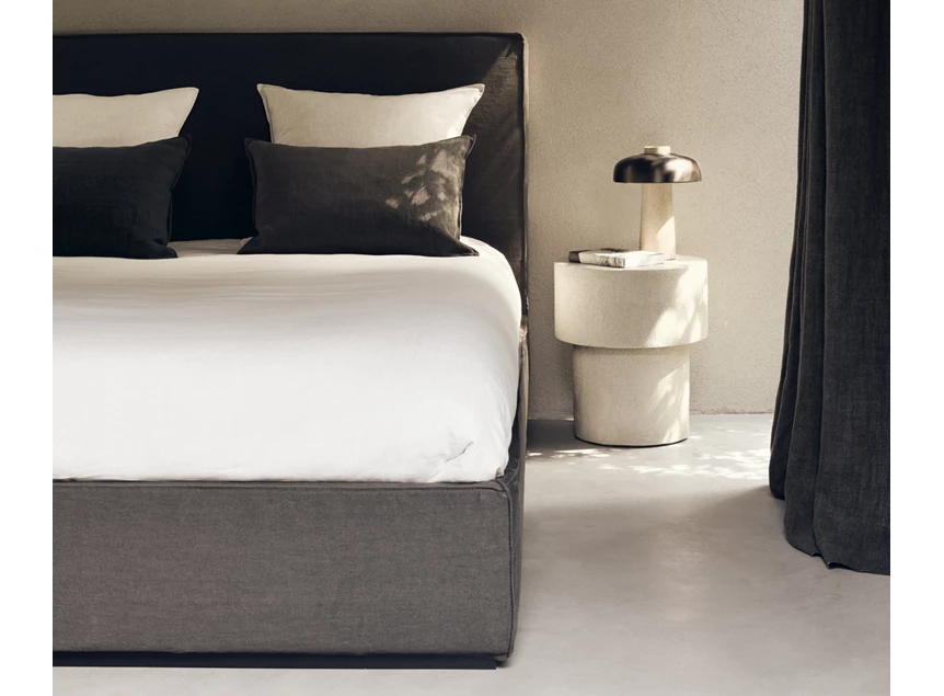 Sfeerfoto Bedkader Revive Bed Grey Linen 21603 Ethnicraft