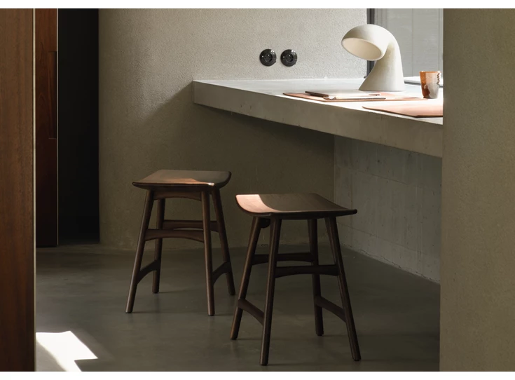 Sfeerfoto Kruk Teak Osso Brown Stool 10177 Ethnicraft