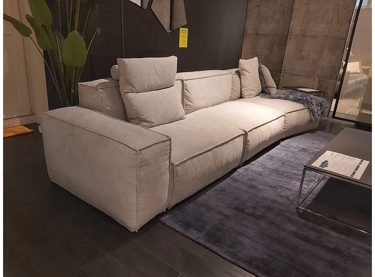 Zijkant Salon Astor stof Ornellaia Light Grey Franco Ferri