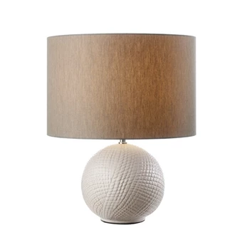 1G120.169 tafellamp beige keramiek voet reliëf lichtgrijze stoffen kap italiaans design l'oca nera