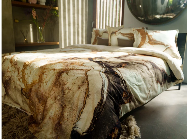 Kayori- Sano- satijn- dekbedovertrek- 240/200-220- sfeerbeeld