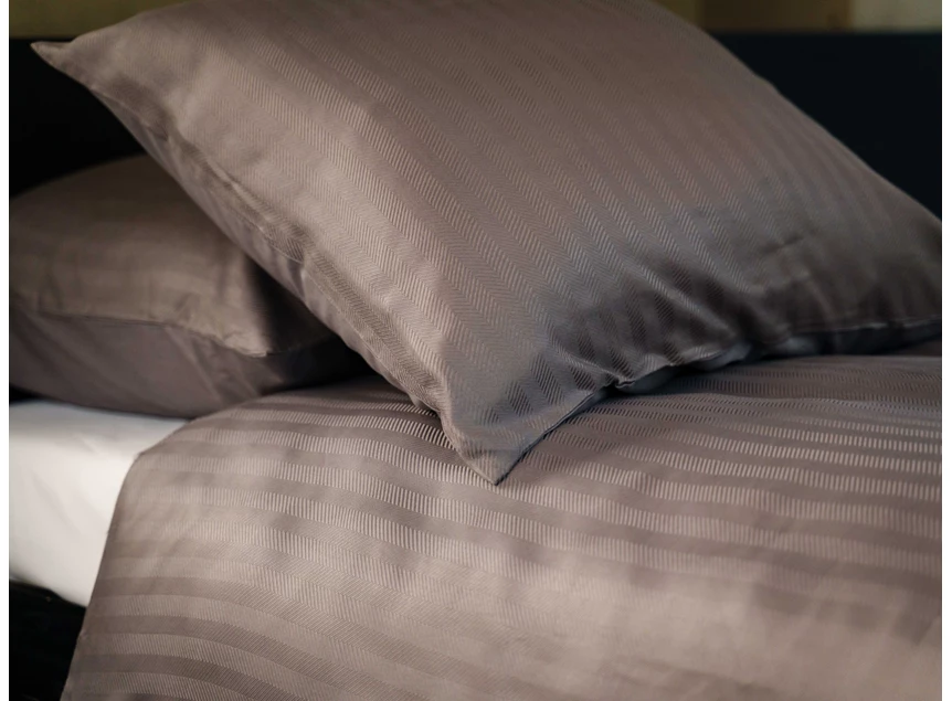 Akemi- tencel dbo- antracite- 140/200-220- sfeerbeeld