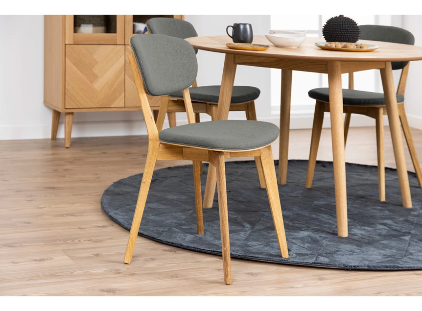 89466 minsk eetkamerstoel geoliede eik grijze granada stof actona sfeerbeeld