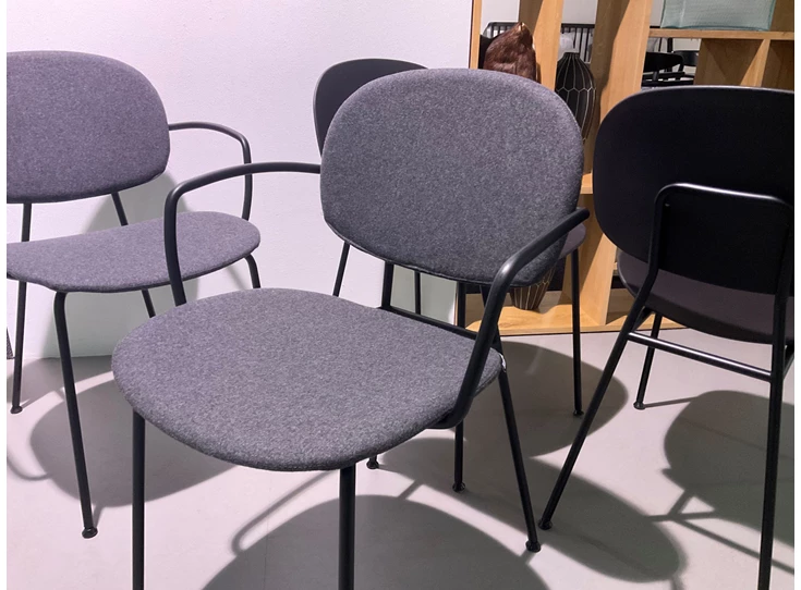 Armstoel Tondina set zwart frame stof grijs Infiniti