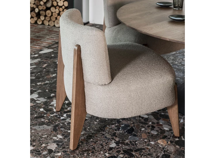 Achterkant Low Dining Chair Azul eetkamerstoel stof Passe Partout