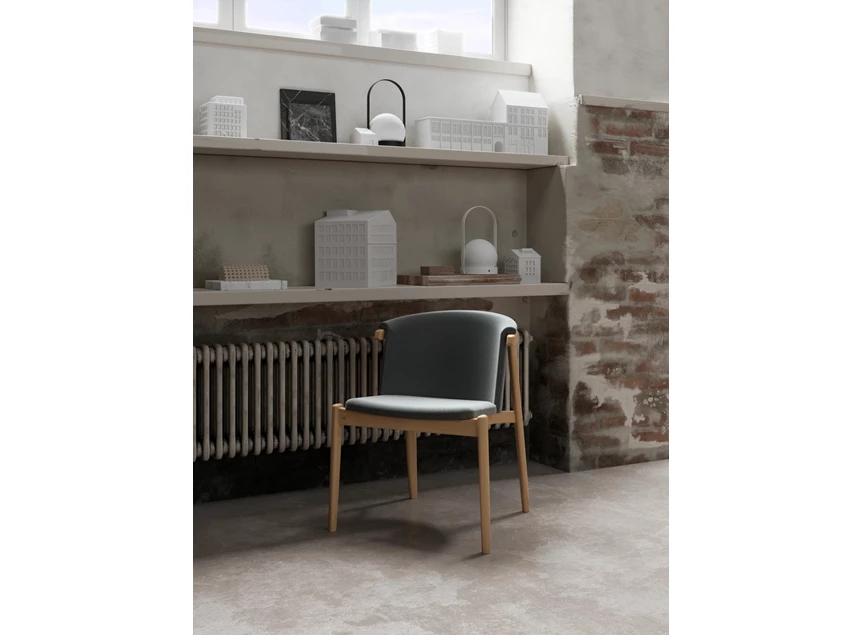 Sfeerfoto Stoel Merano eik naturel stof grijs Estetica Home