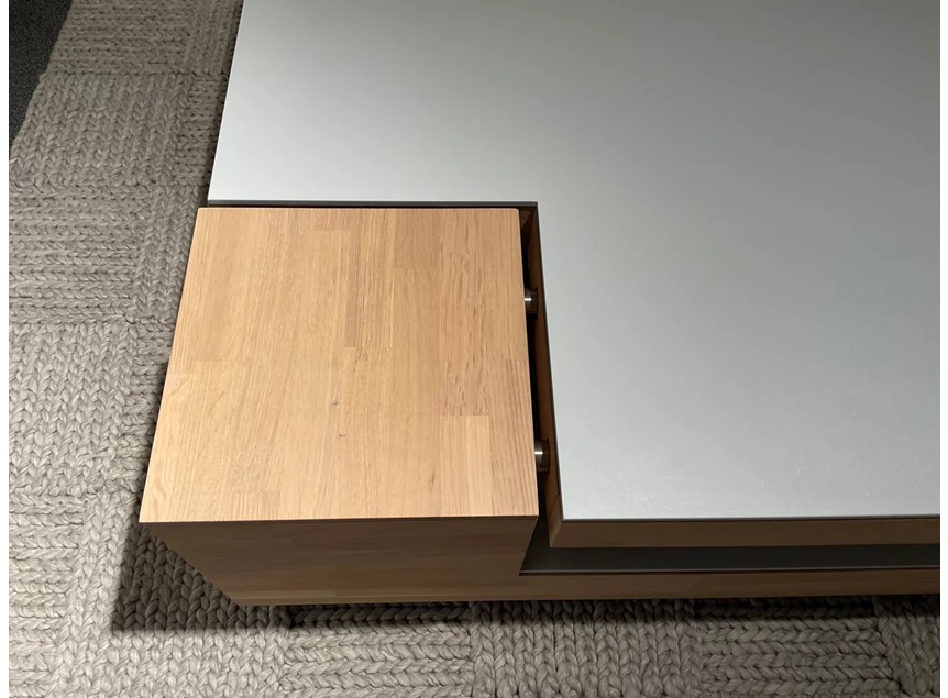 Detail Salontafel Split keramiek light grey romp natural oak Karat