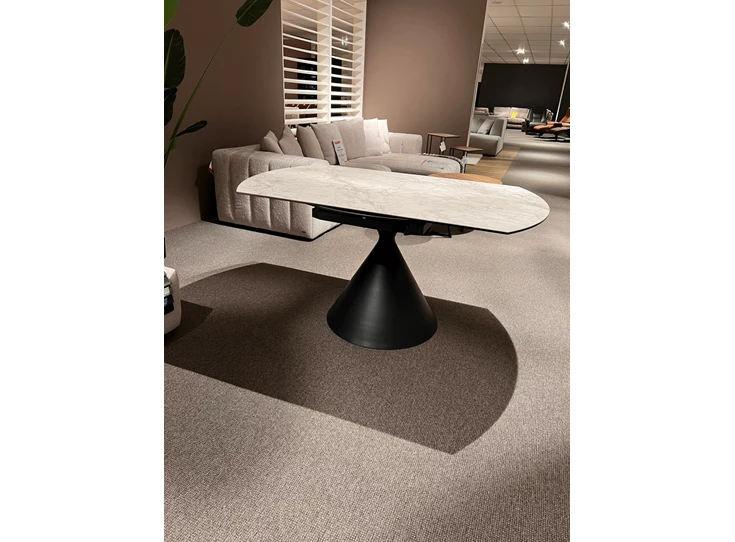 Cassan tafel open en toe.gif