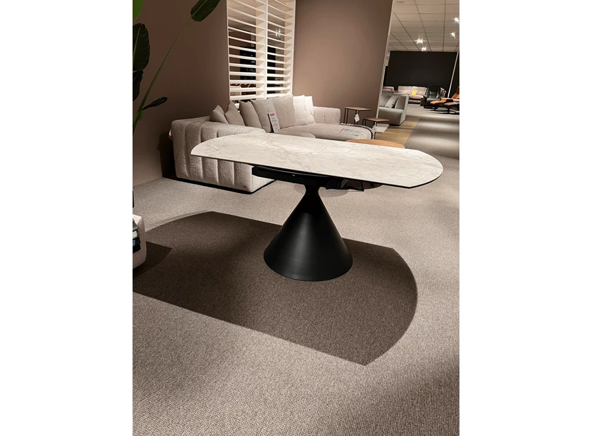 Cassan tafel open en toe.gif