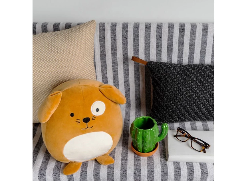 kussen hond- bruin- polyester- sfeerbeeld