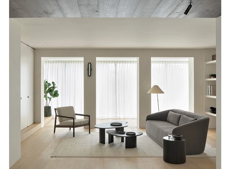 Leefruimte Mahogany Boomerang Dark Brown Coffee Table 35007 Ethnicraft