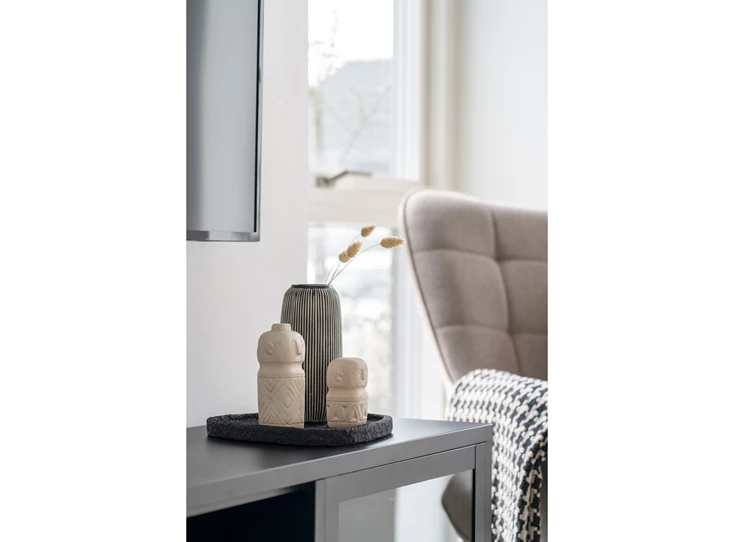 Vaas keramiek zwart 4441761 sfeerbeeld wit gestreept