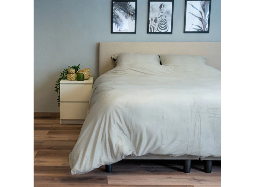 beau-maison-fluwelen-dekbedovertrek-zilver-velvet.jpg