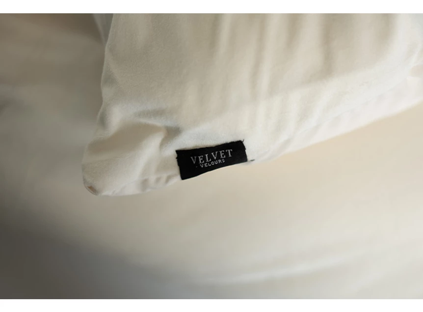 beau-maison-fluwelen-kussenslopen-parelwit-velvet (1).jpg