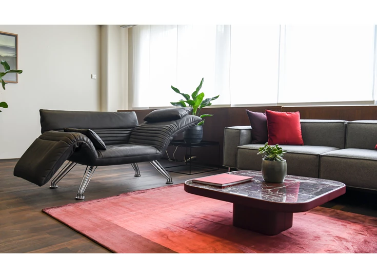 Sfeerfoto Bijzetzetel Wing DS-142 unit 106 leder zwart De Sede