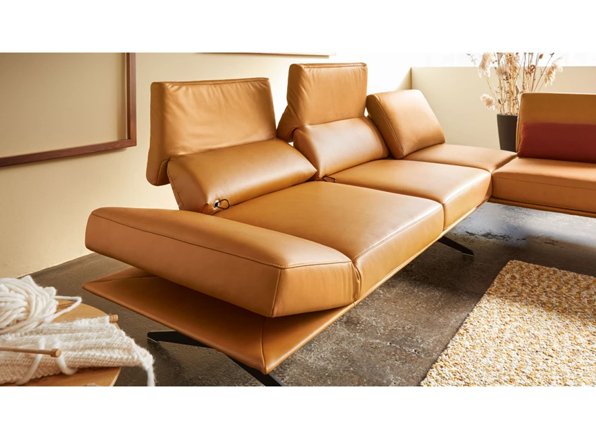 Detail Verstelbare hoekzetel Finero leder caramel Koinor