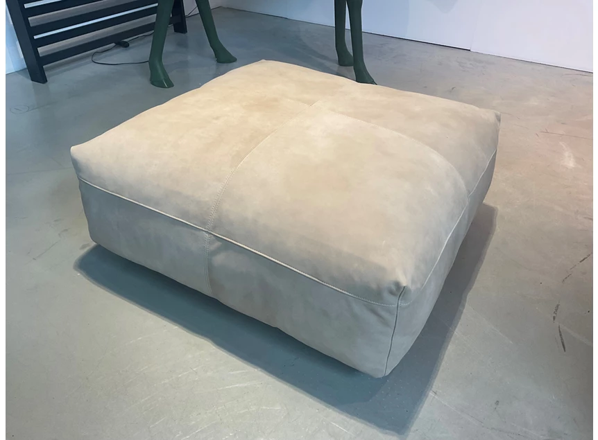 Poef Vetsak seat 84x84 leather beige