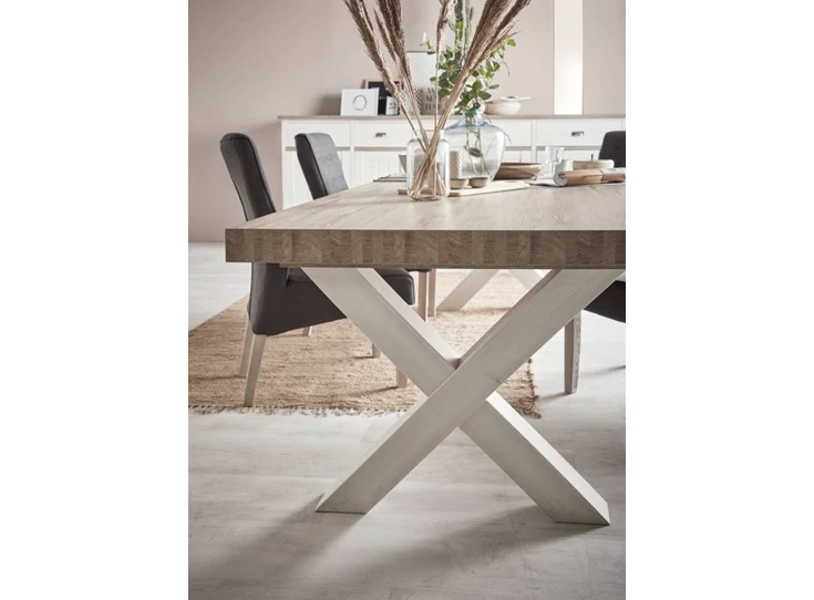 York dressoir eettafel landelijk hout larik eetkamer meubar vitrinekast eik licht kristal