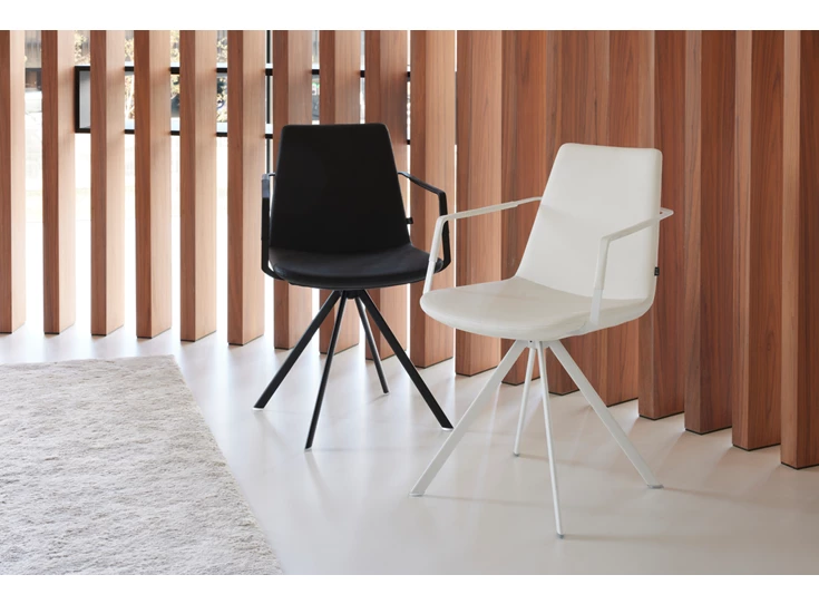 Armstoel Rafael spinning base kunstleder zwart en wit Joli