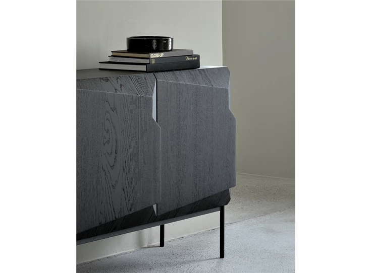 Sfeerfoto Oak Stairs Black Sideboard 50437 Ethnicraft