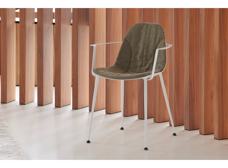 Armstoel Marguerite frame wit cushion Smooth Canvas Joli