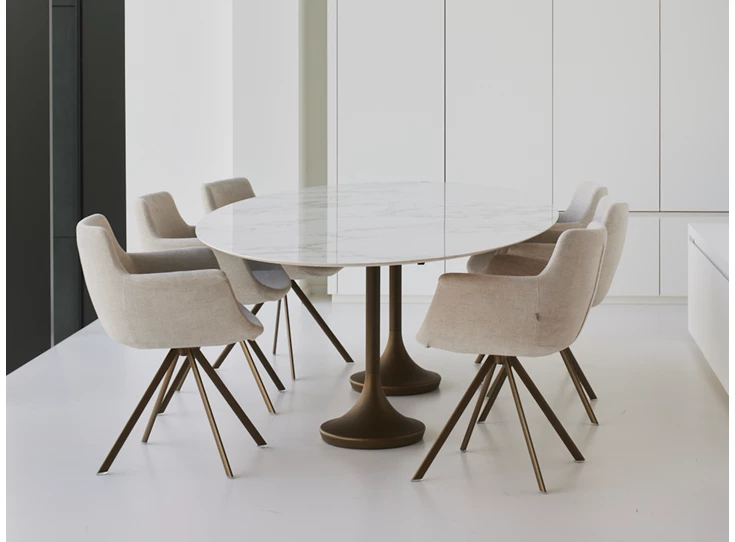 Sfeerfoto Armstoel Chagall Spinning Base stof Easy Care Flax Joli