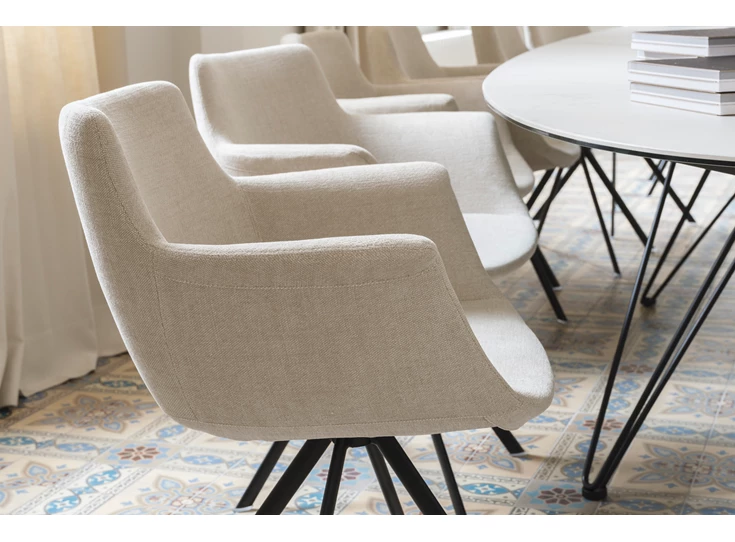 Inzoom Vergaderruimte Sfeerfoto Armstoel Chagall Spinning Base stof Easy Care Flax Joli