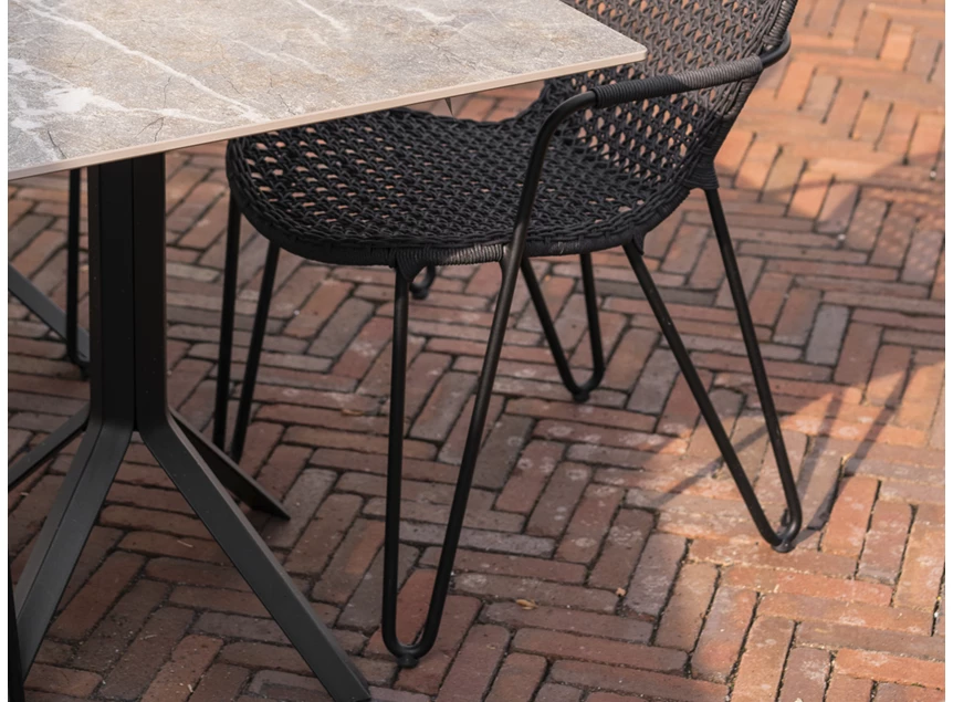 Detail Bistrotafel Fizz Square xeramica Marble Marone Joli