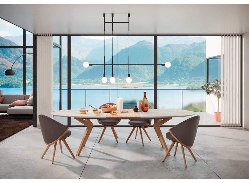 Sfeerfoto Tafel Capri ovaal verlengbaar dekton keramiek zand Willisau Edition