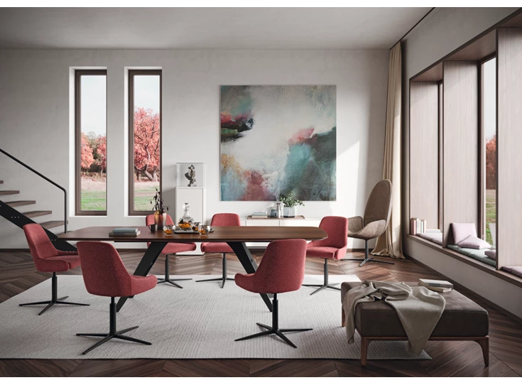 Sfeerfoto Tafel Linea bootvormig massief hout Amerikaans noten Willisau