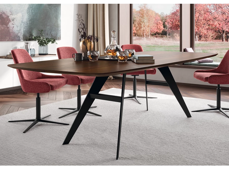 Zijkant Tafel Linea bootvormig massief hout Amerikaans noten Willisau