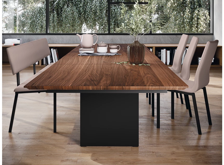 Front Verlengbare tafel Arona massief hout Amerikaans noten Willisau