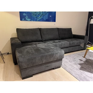 toonzaalmodel salon francis.JPG