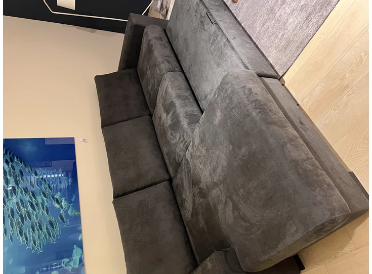 toonzaalmodel salon francis2.JPG