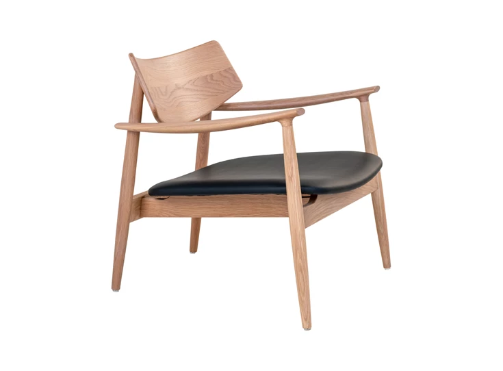 Loungestoel Olvera in eik/zwart lederlook 1101197 schuin zijaanzicht