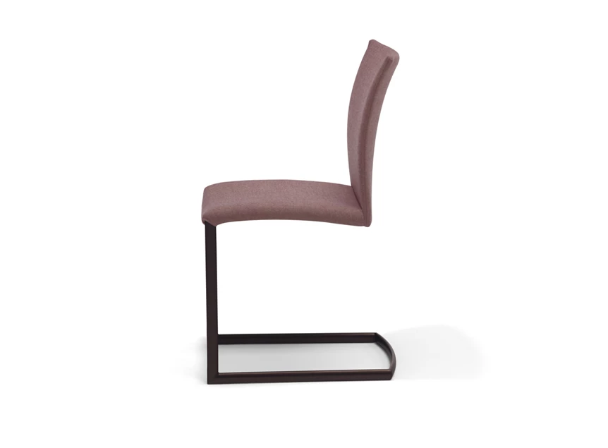 Zijkant Stoel Nobile Swing 2071 stof Draenert