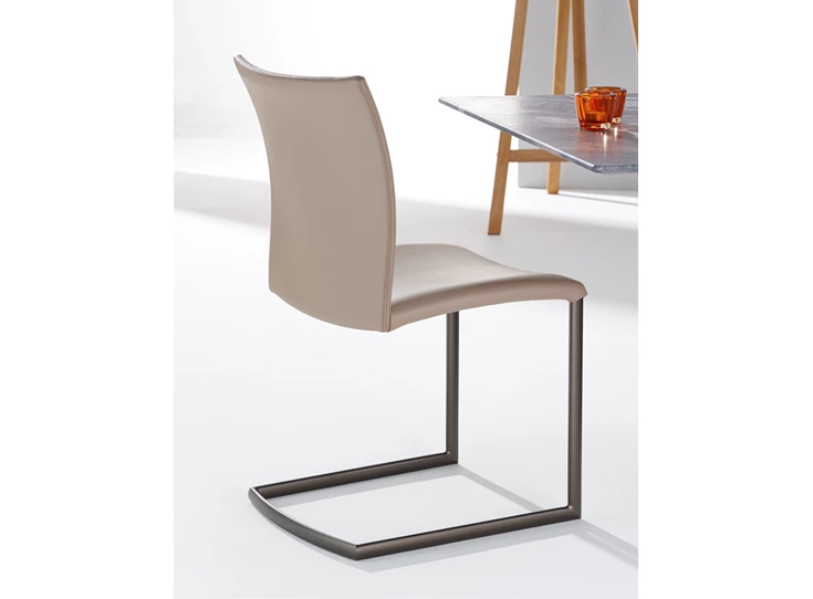 Achterkant Stoel Nobile Swing 2071 leder Draenert