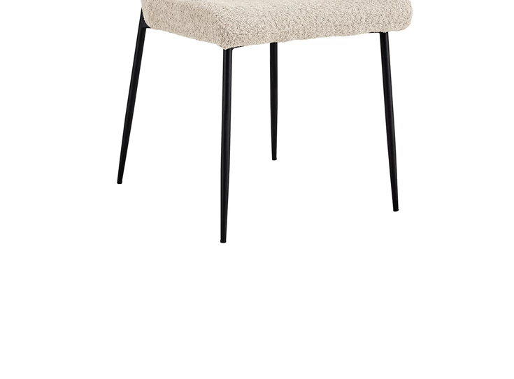 Stoel Lisa bouclé stof beige 9035-2-82.50 schuin vooraanzicht detail poten