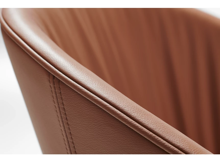 Detail Armstoel Dan 2043 lage stervoet leder cognac Draenert