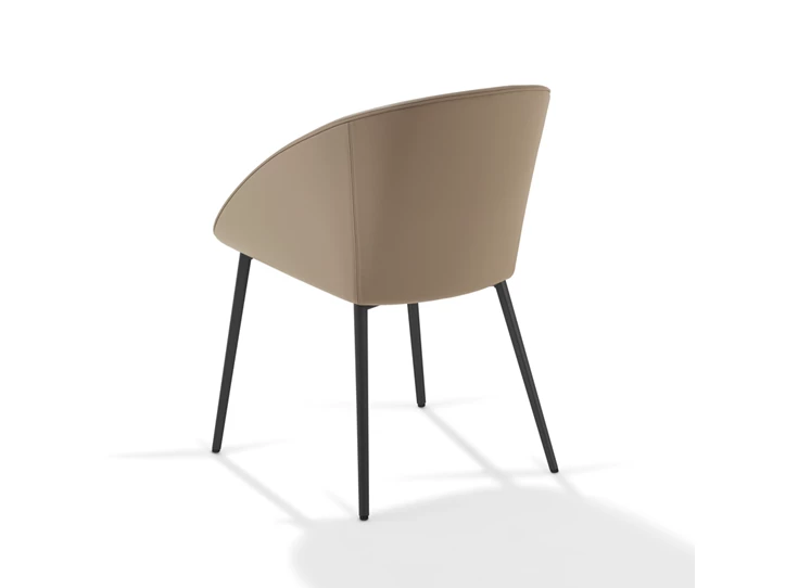 Achterkant Armstoel Dan 2042 4 poot leder taupe Draenert