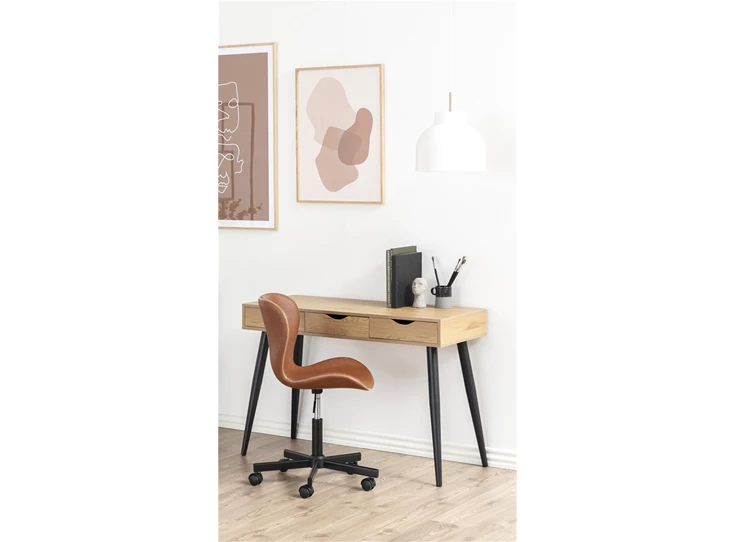 Bureelstoel 82367 Batilda met bureel sfeerbeeld