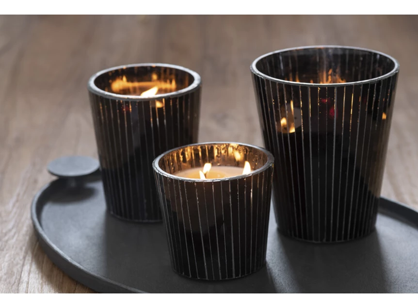 Noa Spicey Twilight geurkaars- zwart- small- 35h- sfeerbeeld