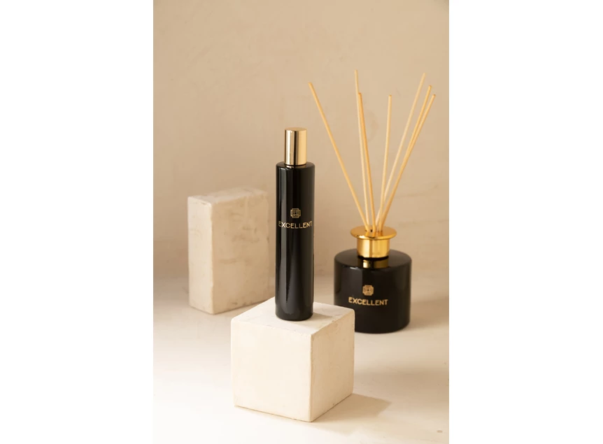 Huisparfum- excellent siberia fir- zwart- Ø3x16cm- sfeerbeeld